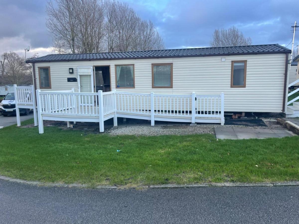 Luxury 6 Berth Caravan, Marton Mere Блекпул Екстериор снимка